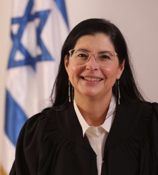 כרמלה האפט, שופטת,  סגנית נשיא לענייני תכנון ומנהלה,  ממונה על העוזרים המשפטיים  בתי משפט השלום במחוז תל-אביב